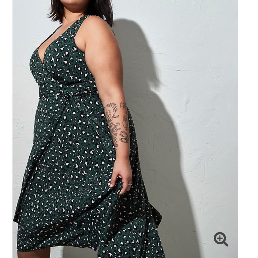 Green Leopard Studio Knit Tie Front Hi-Lo Dress